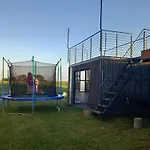 Pod Skrzydlami *