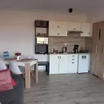 Pod Skrzydlami *
