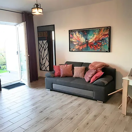 Pod Skrzydlami Apartman *