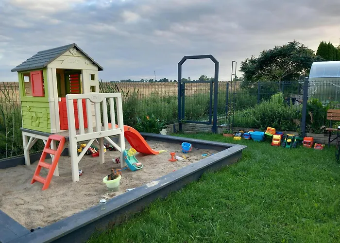 Pod Skrzydlami アパート ミエルノ